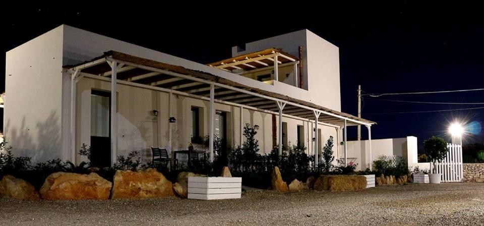 Casa Vacanze Senia Del Rais 法维尼亚纳 外观 照片