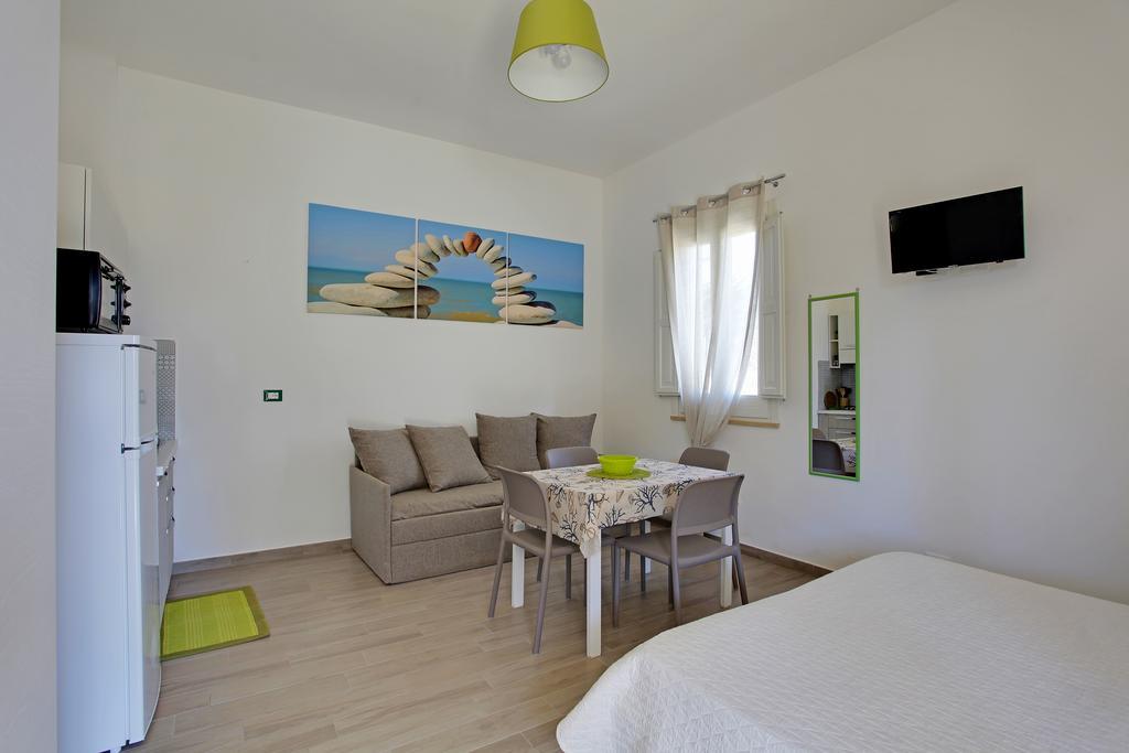 Casa Vacanze Senia Del Rais 法维尼亚纳 外观 照片