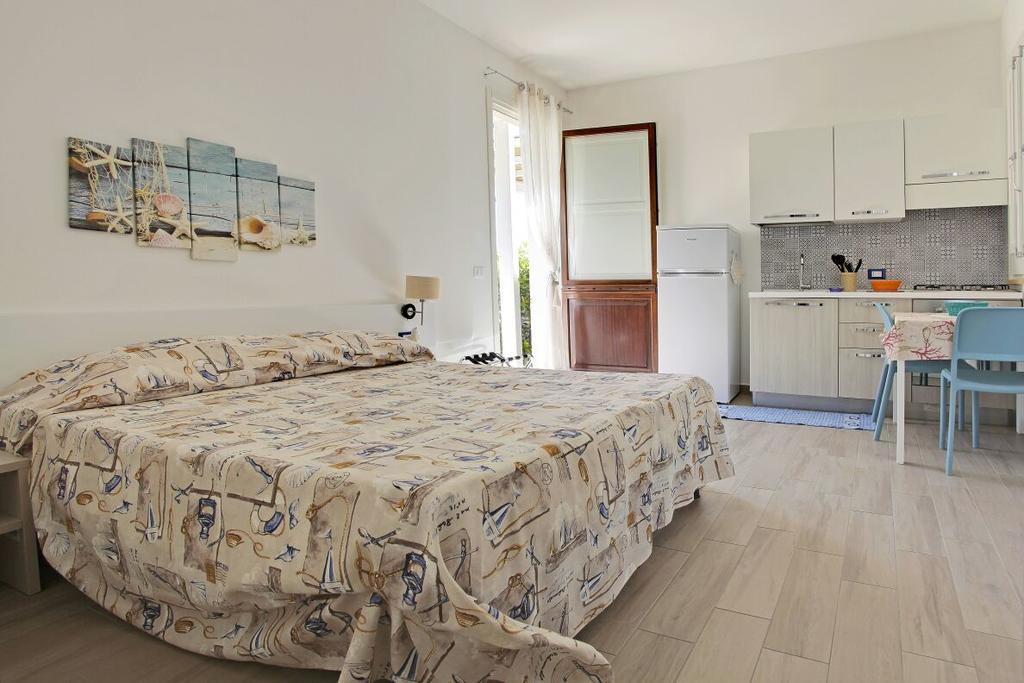 Casa Vacanze Senia Del Rais 法维尼亚纳 外观 照片