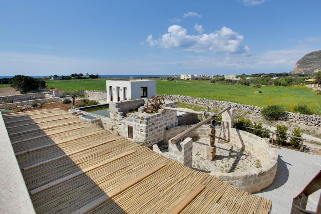 Casa Vacanze Senia Del Rais 法维尼亚纳 外观 照片