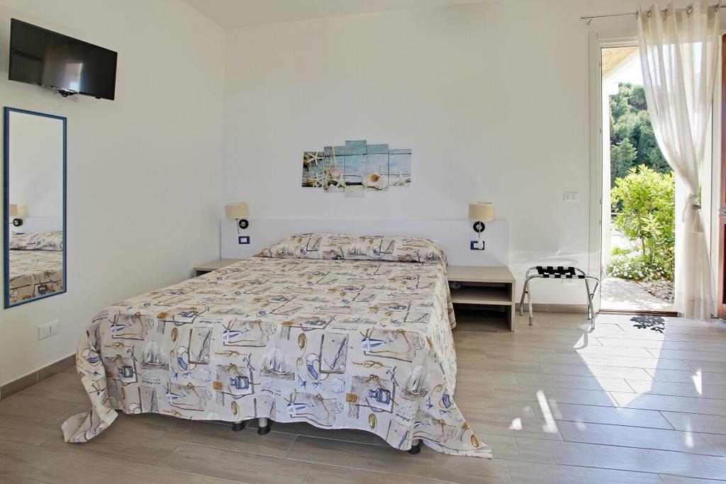 Casa Vacanze Senia Del Rais 法维尼亚纳 外观 照片