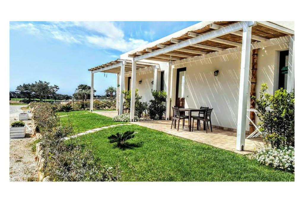 Casa Vacanze Senia Del Rais 法维尼亚纳 外观 照片